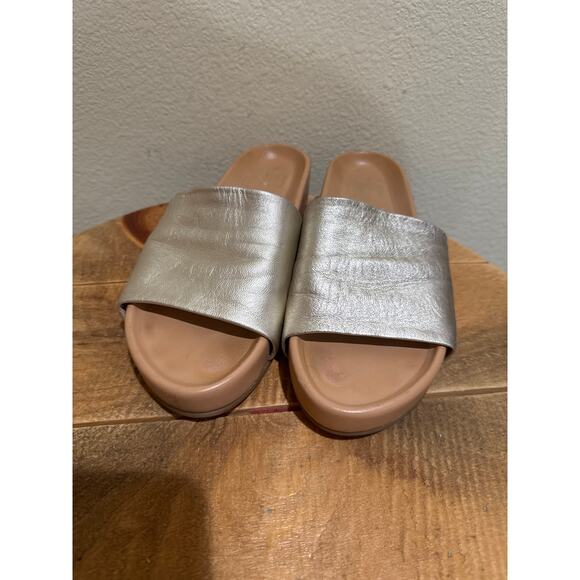 Pelican Leather Platform Sandal PLATINUM/BEACH size 8 - Picture 2 of 7